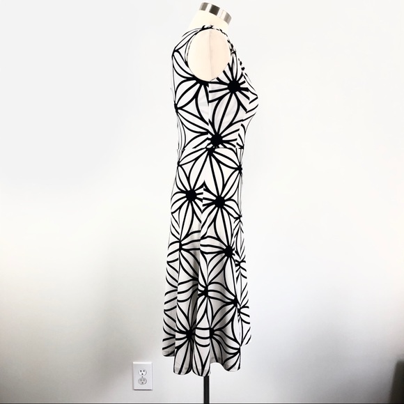 NWT Dress”Flower of Life” Floral Sleeveless Scoop Neck 6000 year secret pattern - Picture 2 of 5